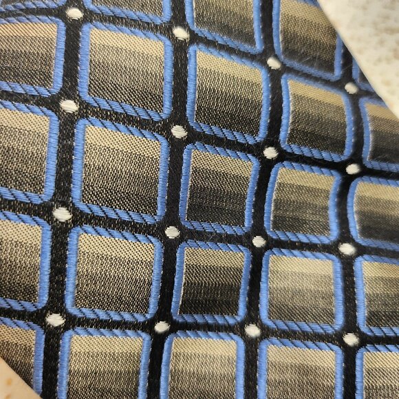 Silk Tie in Black,Grey & White Geometric Print - Picture 9 of 9